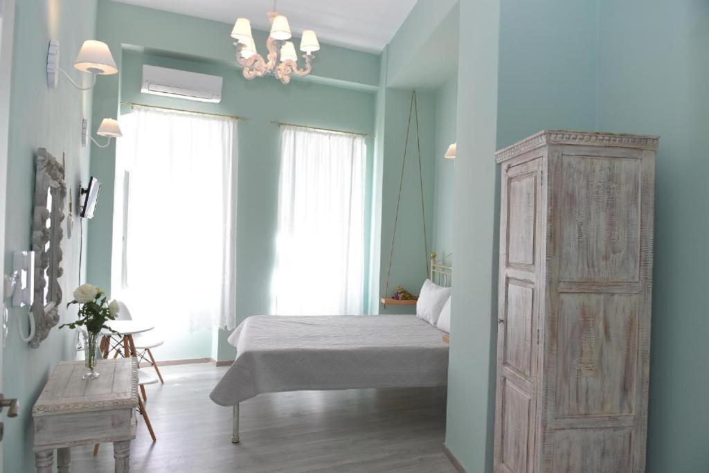 Oisyra Boutique Suites Ermupoli Exteriér fotografie