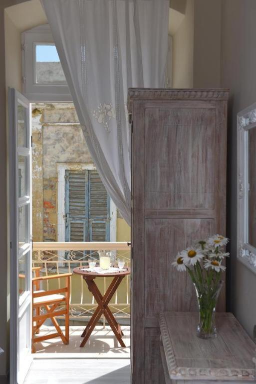 Oisyra Boutique Suites Ermupoli Exteriér fotografie