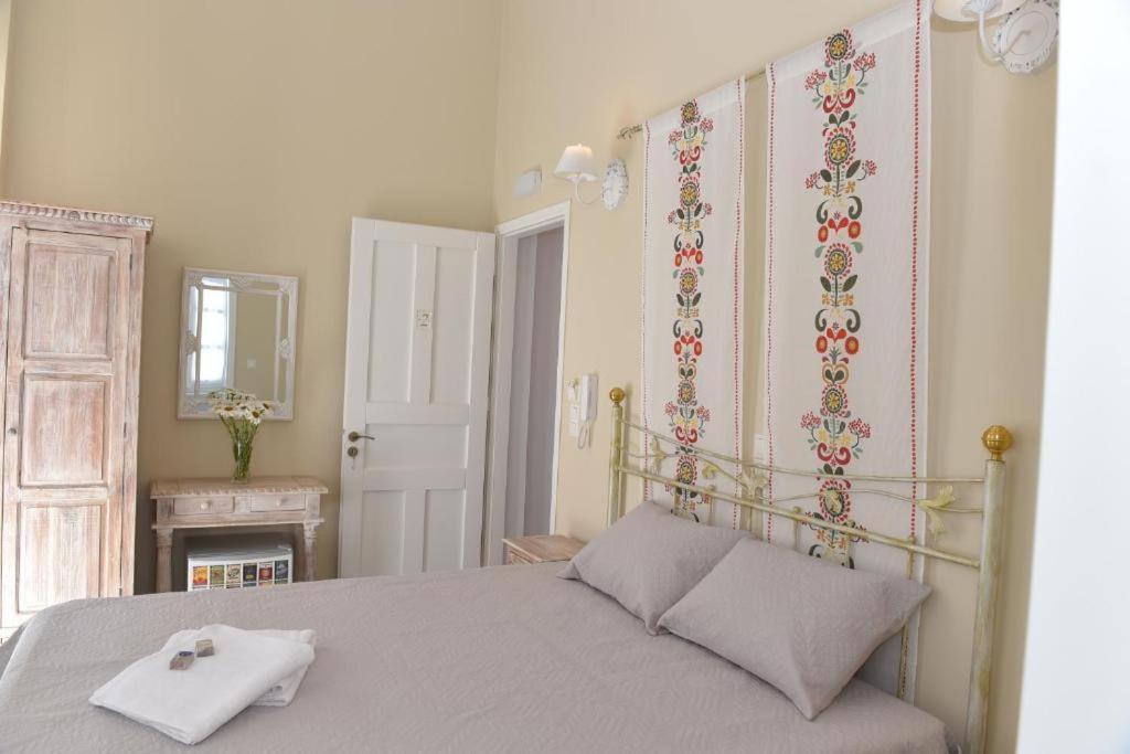 Oisyra Boutique Suites Ermupoli Exteriér fotografie